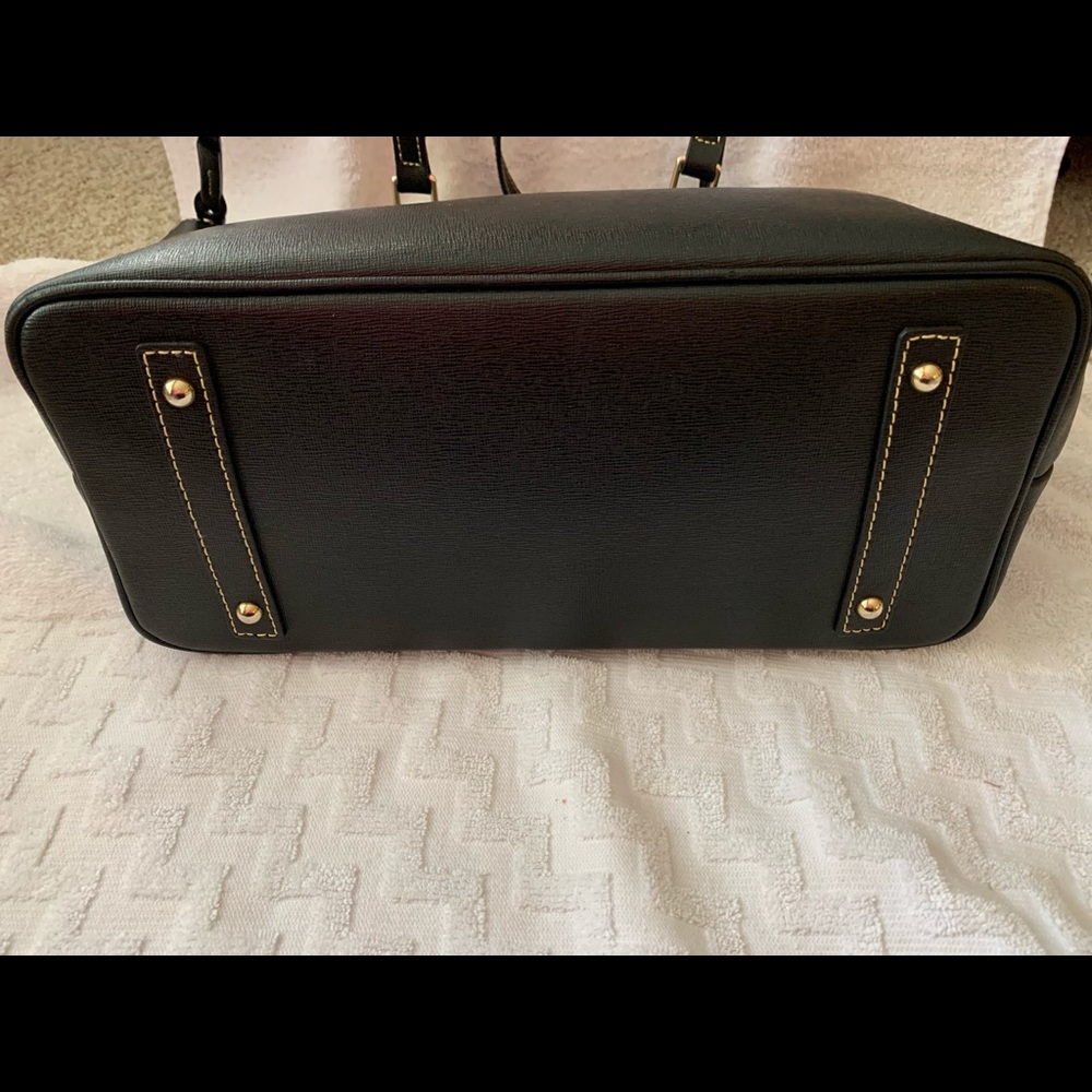 Dooney & Bourke Tote